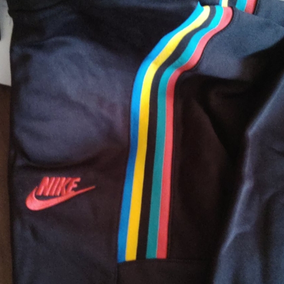 NIKE TRACK JACKET - Picture 5 of 5